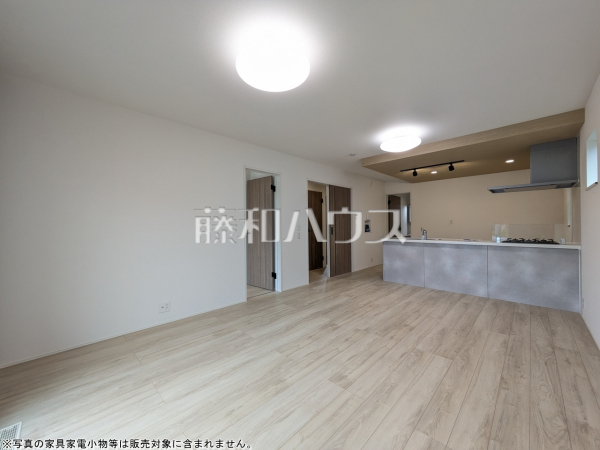 10号棟 リビング 【八王子市上壱分方町】 10号棟 リビング 【八王子市上壱分方町】