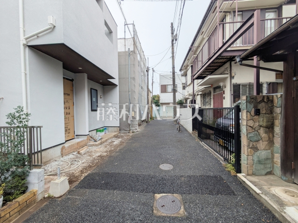 接道状況および現場風景 【杉並区阿佐谷南1丁目】 接道状況および現場風景 【杉並区阿佐谷南1丁目】