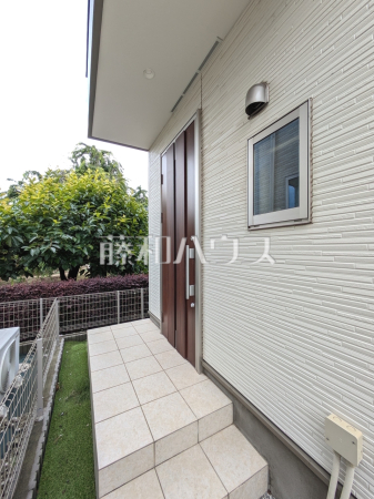玄関 【新座市東2丁目】 玄関 【新座市東2丁目】