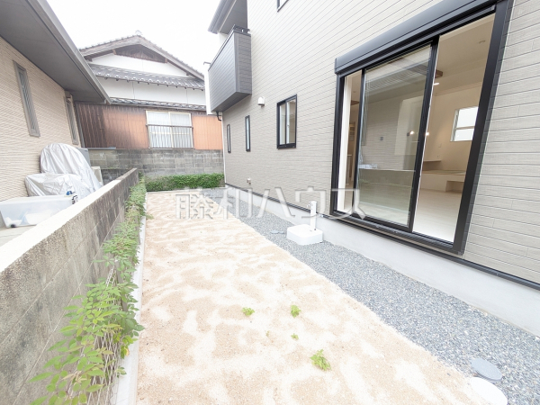 2号棟　庭　【福岡市南区柏原２丁目】