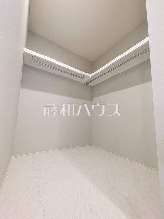 2号棟　ランドリールーム　【府中市四谷３丁目】