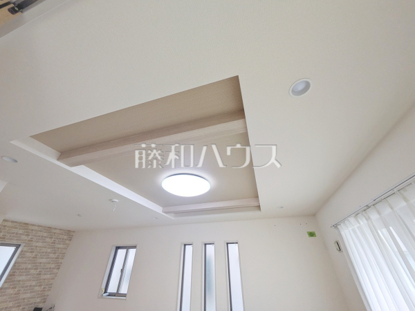 LDKは勾配天井により開放的な空間です 　【清瀬市竹丘３丁目】