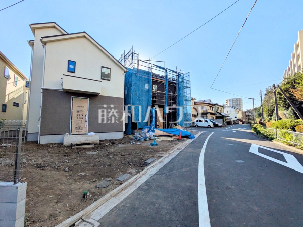 現場風景　【三鷹市新川４丁目】