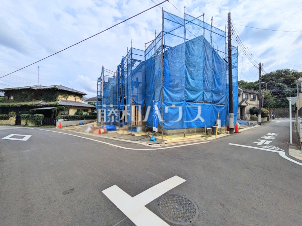 接道状況および現場風景　【三鷹市新川４丁目】