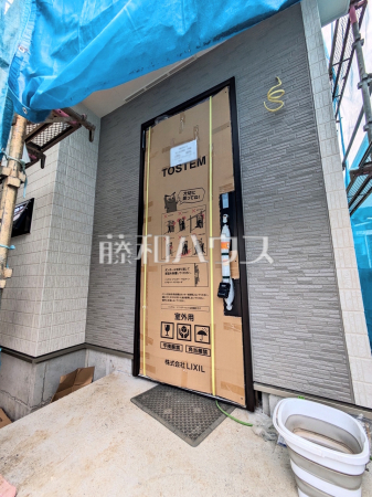 A号棟　玄関　【志木市柏町２丁目】