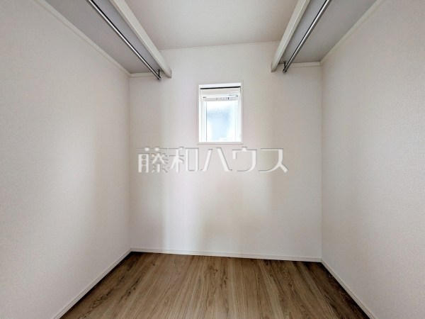 B号棟 ウォークインクローゼット 【東大和市中央1丁目】 B号棟 ウォークインクローゼット 【東大和市中央1丁目】