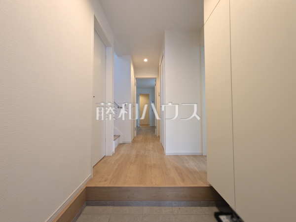 玄関ホール　【練馬区北町５丁目】