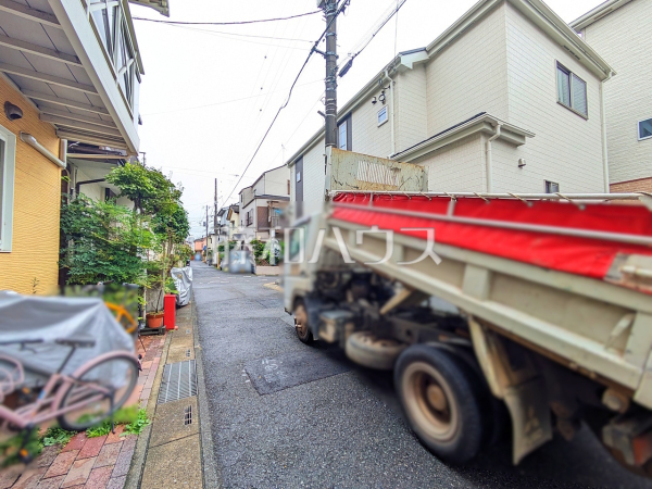 接道状況および現場風景 【富士見市水谷東2丁目】 接道状況および現場風景 【富士見市水谷東2丁目】