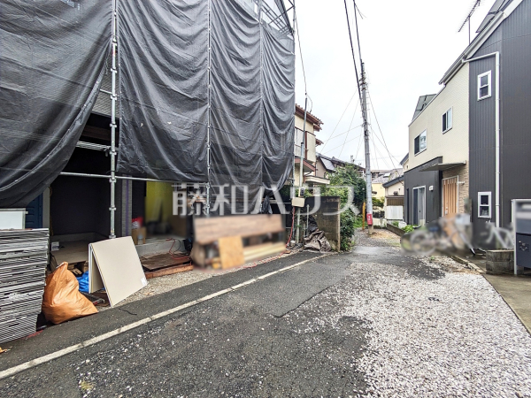 接道状況および現場風景　【富士見市鶴瀬東２丁目】