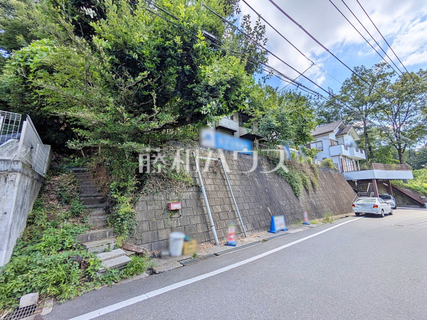 接道状況および現場風景　【日野市百草】