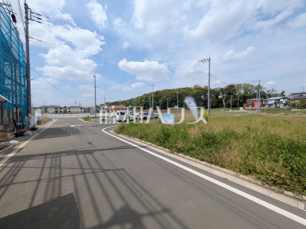 接道状況および現場風景　【所沢市大字上安松】