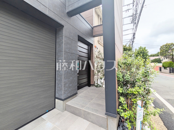 玄関　【武蔵野市吉祥寺北町３丁目】
