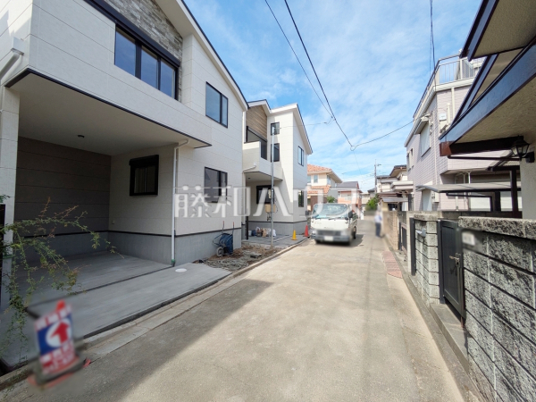 接道状況および現場風景 【西東京市下保谷2丁目】 接道状況および現場風景 【西東京市下保谷2丁目】