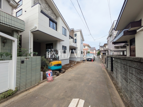 接道状況および現場風景 【西東京市下保谷2丁目】 接道状況および現場風景 【西東京市下保谷2丁目】
