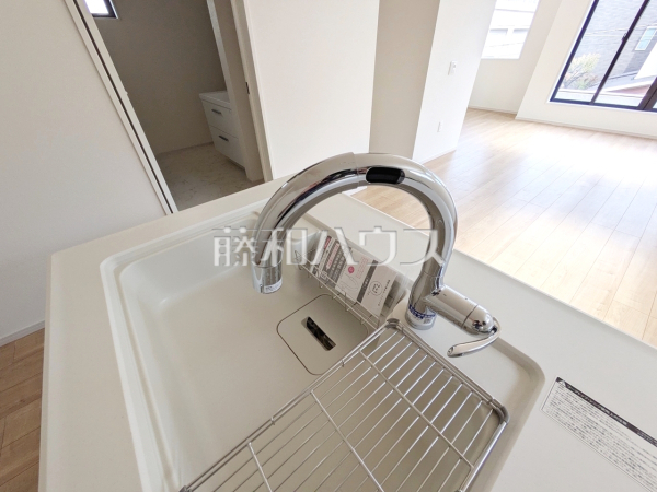 一体型シンク・タッチレス水栓 【西東京市下保谷2丁目】 一体型シンク・タッチレス水栓 【西東京市下保谷2丁目】
