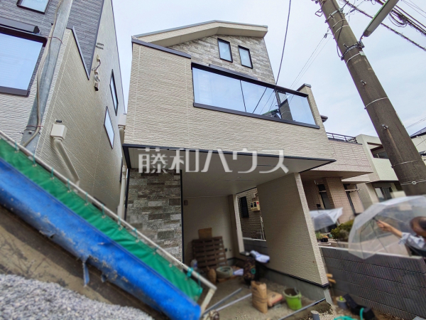 D号棟　外観　【世田谷区下馬４丁目】