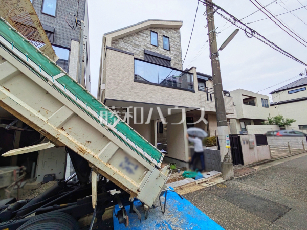 D号棟　外観　【世田谷区下馬４丁目】
