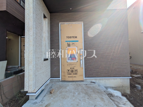 2号棟　玄関　【西東京市芝久保町３丁目】
