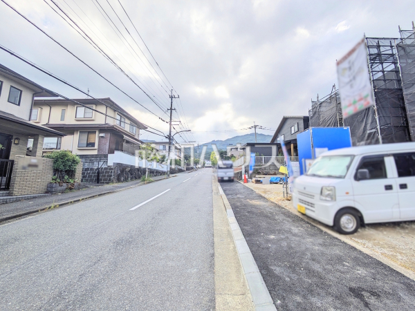 接道状況および現場風景 【福岡市西区野方5丁目】 接道状況および現場風景 【福岡市西区野方5丁目】