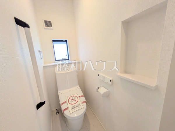 1号棟　トイレ　【沖縄市松本２丁目】