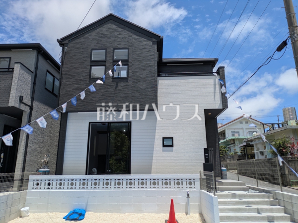2号棟　外観　【沖縄市松本２丁目】周辺環境はもちろん、日当たりや設備仕様など、実際に行ってみないと分からないことも多くございます。営業担当がご案内いたしますので、お気軽にお問い合わせください！