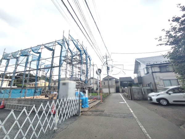 接道状況および現場風景 【調布市深大寺北町5丁目】 接道状況および現場風景 【調布市深大寺北町5丁目】