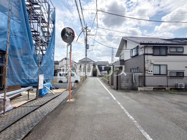 接道状況および現場風景 【調布市深大寺北町5丁目】 接道状況および現場風景 【調布市深大寺北町5丁目】