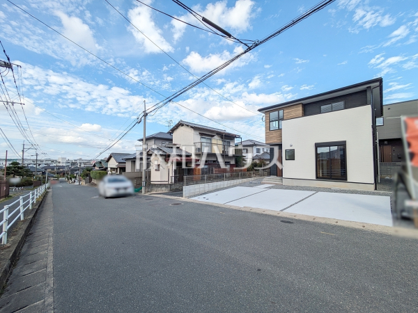 接道状況および現場風景　【福岡市南区老司３丁目】