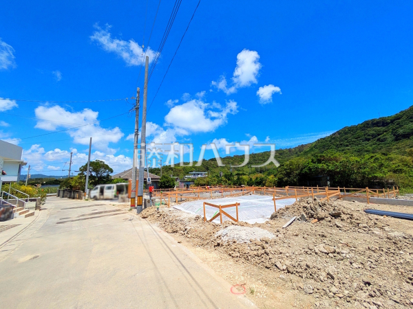 接道状況および現場風景　【南城市佐敷字伊原】
