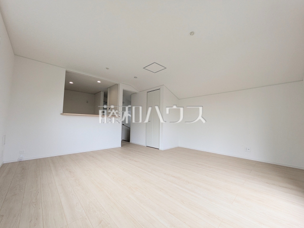 1号棟　リビング　【府中市小柳町５丁目】