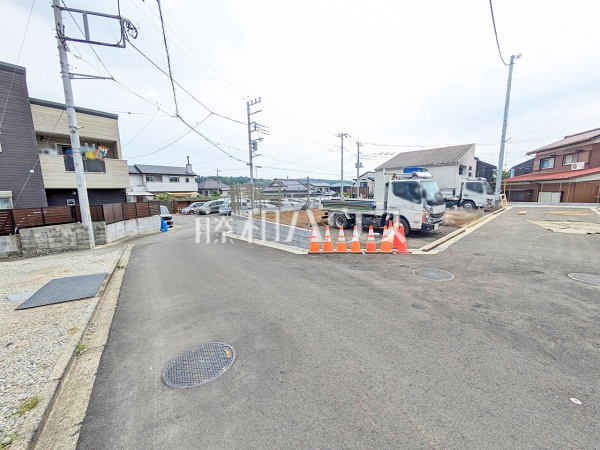 接道状況および現場風景 【武蔵村山市神明2丁目】 接道状況および現場風景 【武蔵村山市神明2丁目】