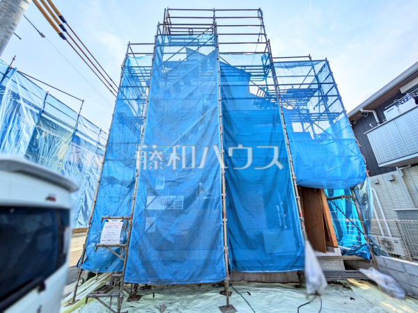 1号棟 外観 【日野市大字日野】完成後には確認できなくなる構造部分などがご覧いただけます。完成後の内覧とは違った視点での現地見学が可能です。 1号棟 外観 【日野市大字日野】完成後には確認できなくなる構造部分などがご覧いただけます。完成後の内覧とは違った視点での現地見学が可能です。