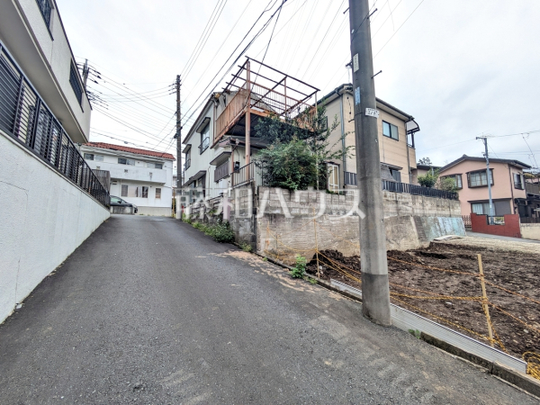 接道状況および現場風景　【朝霞市根岸台７丁目】