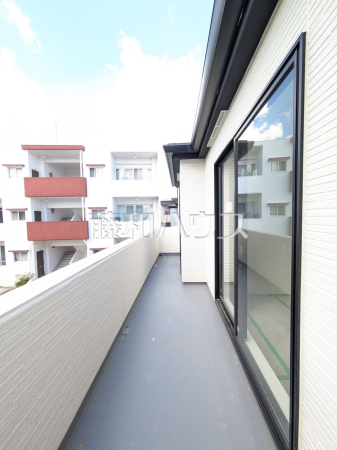 3号棟 バルコニー 【うるま市喜仲2丁目】 3号棟 バルコニー 【うるま市喜仲2丁目】