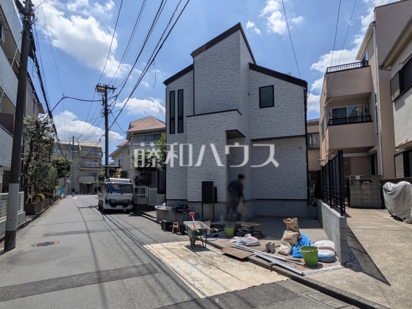接道状況および現場風景 【杉並区西荻南4丁目】 接道状況および現場風景 【杉並区西荻南4丁目】