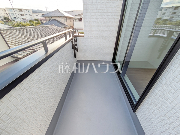 B号棟　バルコニー　【福岡市南区老司３丁目】