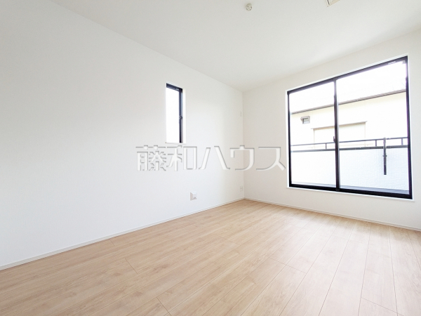 B号棟　居室　【福岡市南区老司３丁目】