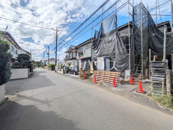 接道状況および現場風景 【武蔵村山市伊奈平6丁目】 接道状況および現場風景 【武蔵村山市伊奈平6丁目】