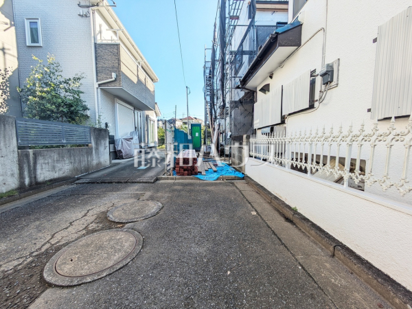 接道状況および現場風景 【所沢市大字北秋津】 接道状況および現場風景 【所沢市大字北秋津】