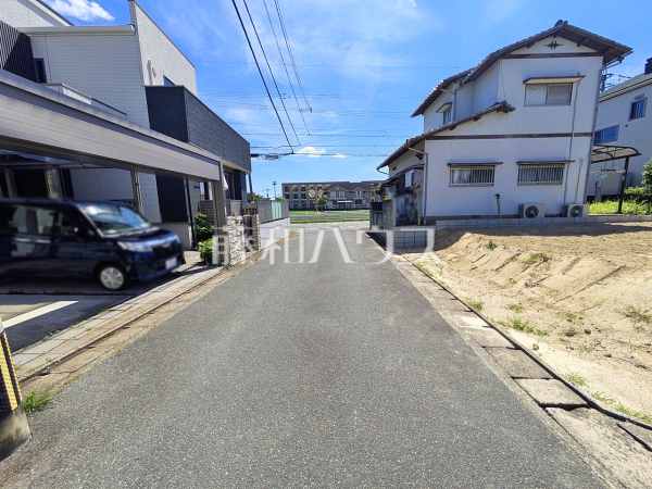 接道状況および現場風景　【福岡市早良区賀茂４丁目】