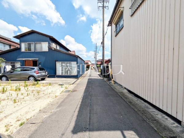 接道状況および現場風景　【春日井市牛山町】