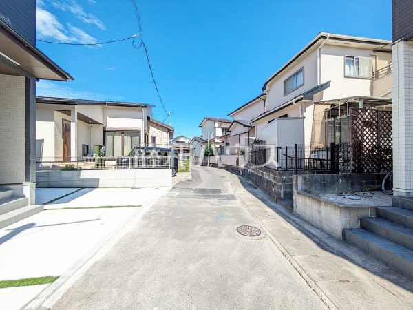 接道状況および現場風景　【福岡市早良区飯倉８丁目】