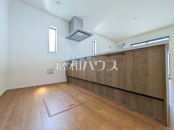 1号棟　キッチン　【八王子市上柚木】