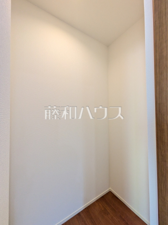 1号棟　パントリー　【八王子市上柚木】