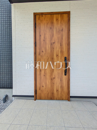 1号棟　玄関　【相模原市緑区下九沢】