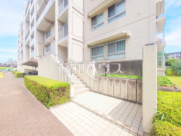 エントランス　【志木ニュータウン東の森壱番館九号棟】