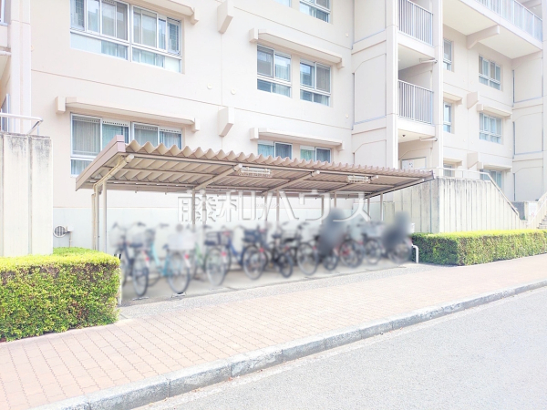 駐輪場　【志木ニュータウン東の森壱番館九号棟】