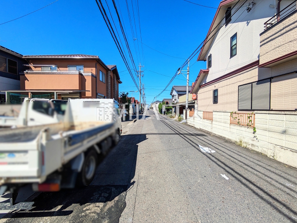 接道状況および現場風景　【北名古屋市高田寺東の川】