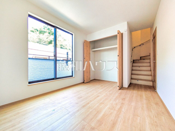 B号棟　 居室　【東久留米市小山１丁目】