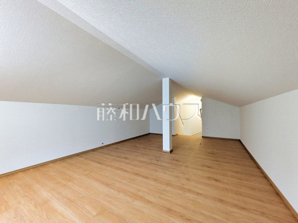 B号棟　 収納　【東久留米市小山１丁目】